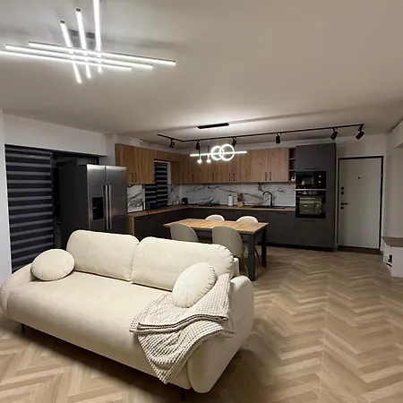 Апартамент Hub Крайова